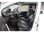 Peugeot 2008 1.2 PureTech Allure Cruise/Climate control, Parkeersensoren voor en achter, Grip control, LM velgen,