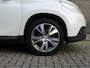 Peugeot 2008 1.2 PureTech Allure Cruise/Climate control, Parkeersensoren voor en achter, Grip control, LM velgen,
