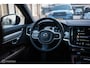 Volvo V90 2.0 T6 AWD Inscription 340 pk | Trekhaak | Panoramadak | Pine Grey | NL auto NAP | Camera | Dealer OH | 1e eigenaar | Zonneschermen |