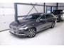 Volvo V90 2.0 T6 AWD Inscription 340 pk | Trekhaak | Panoramadak | Pine Grey | NL auto NAP | Camera | Dealer OH | 1e eigenaar | Zonneschermen |