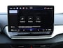 Volkswagen ID.4 Pro Limited Edition 77 kWh 286PK | Panoramadak | Trekhaak | Led Matrix | stoel/stuurverwarming | Camera | Warmtepomp