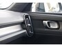 Volvo XC40 T4 Recharge R-Design | Stoelverwarming | Trekhaak | Panoramadak | Parkeercamera | Glossy Black | Keyless
