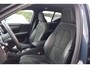 Volvo XC40 T4 Recharge R-Design | Stoelverwarming | Trekhaak | Panoramadak | Parkeercamera | Glossy Black | Keyless