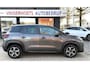 Citroën C3 Aircross 110 Pk Benzine * Hoge Zit Positie * * Airco * Cruise Control * Navigatie & Spotify via Apple Car Play / Android Auto * Dab Radio * Parkeer Sensoren * Vingerhoets; Vierde Generatie Eersteklas Service. Al meer dan 100 jaar een begrip in de Brabantse Kempen.