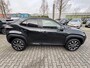 Toyota Yaris Cross HYBRID 130 DYNAMIC PARK-SENSOREN BLIND-SPOT APPLE/ANDROID STOEL/STUURVERW 18"LM-VELGEN EL-ACHTERKLEP KEYLESS AD-CRUISE CAMERA