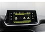 Peugeot 2008 1.2 PureTech Allure Pack - Camera - PDC - Cruise - DAB - Carplay - Airco Automatisch - Rijklaar