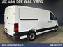 Volkswagen Crafter 2.0 TDI 141pk L3H2 L2H1 Euro6 Airco | Stoelverwarming | Parkeersensoren Bijrijdersbank, 3000kg trekvermogen
