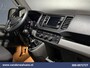 Volkswagen Crafter 2.0 TDI 141pk L3H2 L2H1 Euro6 Airco | Stoelverwarming | Parkeersensoren Bijrijdersbank, 3000kg trekvermogen