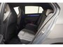 Volkswagen Golf 1.5 eTSI R-Line [Ambient Verlichtin Stoelverwarming Camera]
