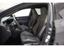 Volkswagen Golf 1.5 eTSI R-Line [Ambient Verlichtin Stoelverwarming Camera]