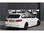 BMW 3-Serie Touring 318i Corporate Lease High Executive Pano - Trekhaak - Leer - NAP