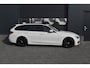 BMW 3-Serie Touring 318i Corporate Lease High Executive Pano - Trekhaak - Leer - NAP