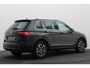 Volkswagen Tiguan 1.5 TSI ACT Comfortline Business LED, Navigatie, ACC, Trekhaak, Lane Assist, PDC
