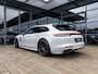 Porsche Panamera Sport Turismo 2.9 4S E-Hybrid | SPORTDESIGN | SPORTCHRONO | SPORTUITLAATSYSTEEM | PDLS+ | PASM LUCHTVERING | ACHTERASBESTURING | BOSE | SOFTCLOSE | SFEERVERLICHTING | PANORAMA/SCHUIF-KANTELDAK | NL AUTO | 1E EIGENAAR |