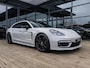 Porsche Panamera Sport Turismo 2.9 4S E-Hybrid | SPORTDESIGN | SPORTCHRONO | SPORTUITLAATSYSTEEM | PDLS+ | PASM LUCHTVERING | ACHTERASBESTURING | BOSE | SOFTCLOSE | SFEERVERLICHTING | PANORAMA/SCHUIF-KANTELDAK | NL AUTO | 1E EIGENAAR |