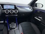 Mercedes-Benz GLA 180 AMG // Camera // Elek. Achterklep // Sfeerverlichting // Night pakket // 19" AMG Velgen // LED