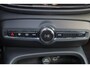 Volvo EX40 Performance Ultra 82 kWh - Panorama/schuifdak - IntelliSafe Assist & Surround - 360º Camera - Harman/Kardon audio - Verwarmde voorstoelen, stuur & achterbank - Parkeersensoren voor & achter - Elektr. bedienb. voorstoelen met geheugen links - Draadloze tel. lader - Warmtepomp - Extra getint glas - Elektr. inklapbare trekhaak - 19' LMV