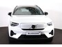 Volvo EX40 Performance Ultra 82 kWh - Panorama/schuifdak - IntelliSafe Assist & Surround - 360º Camera - Harman/Kardon audio - Verwarmde voorstoelen, stuur & achterbank - Parkeersensoren voor & achter - Elektr. bedienb. voorstoelen met geheugen links - Draadloze tel. lader - Warmtepomp - Extra getint glas - Elektr. inklapbare trekhaak - 19' LMV