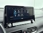 Hyundai Kona Electric EV FASHION 64 kWh | DODEHOEK DETECTIE | PDC | 3 FASEN | WARMTEPOMP | CAMERA | CLIMA | CRUISE | NAVI | STOELVERWARMING | STUURVERWARMING | PRIVACY GLASS |