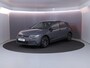 Volkswagen Golf 1.0 eTSI Life 110 pk Automaat (DSG) | Verlengde garantie | Navigatie | Panoramadak | Parkeersensoren | Achteruitrijcamera | Autom. airco (3 zones) |