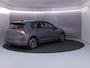 Volkswagen Golf 1.0 eTSI Life 110 pk Automaat (DSG) | Verlengde garantie | Navigatie | Panoramadak | Parkeersensoren | Achteruitrijcamera | Autom. airco (3 zones) |