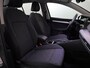 Volkswagen Golf 1.0 eTSI Life 110 pk Automaat (DSG) | Verlengde garantie | Navigatie | Panoramadak | Parkeersensoren | Achteruitrijcamera | Autom. airco (3 zones) |
