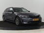 BMW 3-Serie 318d Sport Line | Stoelverwarming | Sportstoelen | Carplay | Live Cockpit | Half leder | Navigatie | Full LED | Parkeerhulp | Cruise control