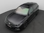 Volkswagen Passat Variant 1.5 eHybrid R-Line Edition 272PK DSG SOH 100%, Pano-Schuifdak, Trekhaak, Black Style, Keyless, Side Assist, Elektr. Achterklep, Voorruitverwarming, Stoel-Stuurverwarming, 18" LM Velgen, Navi