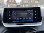 Peugeot 208 Benzine * Automaat * 100 Pk Style JXX-10-S. * Navigatie * Airco * Achteruitrij Camera * Cruise Control * Apple Carplay / Android Auto * L.M. Velgen * Vingerhoets; Vierde Generatie Eersteklas Service. Al meer dan 100 jaar een begrip in de Brabantse Kempen.