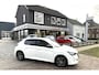 Peugeot 208 Benzine * Automaat * 100 Pk Style JXX-10-S. * Navigatie * Airco * Achteruitrij Camera * Cruise Control * Apple Carplay / Android Auto * L.M. Velgen * Vingerhoets; Vierde Generatie Eersteklas Service. Al meer dan 100 jaar een begrip in de Brabantse Kempen.