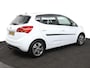 Kia Venga 1.6 CVVT Summer Edition 125 PK | Automaat | Camera | Climate control | Trekhaak | Cruise control | Panoramisch schuif-/kanteldak