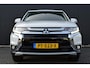 Mitsubishi Outlander 2.0 Automaat Connect Pro LED | Carplay | Camera | Trekhaak | Rockford Audio | Dealer Onderhouden!!