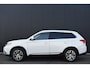 Mitsubishi Outlander 2.0 Automaat Connect Pro LED | Carplay | Camera | Trekhaak | Rockford Audio | Dealer Onderhouden!!