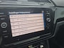 Volkswagen Touran 1.5 TSI R-line 7p carplay navi camera virtual cockpit. panoramdak keyless trekhaak