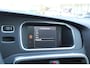 Volvo V40 T3 Automaat Polar+ Sport | Trekhaak | Panoramadak | Climate Control | Stoelverwarming | Parkeerverwarming | Volvo on Call | Harman Kardon Premium Audio | Parkeercamera | Parkeersensoren voor + achter | Keyless Entree