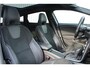 Volvo V40 T3 Automaat Polar+ Sport | Trekhaak | Panoramadak | Climate Control | Stoelverwarming | Parkeerverwarming | Volvo on Call | Harman Kardon Premium Audio | Parkeercamera | Parkeersensoren voor + achter | Keyless Entry