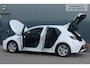 Toyota Corolla 1.8 Hybrid Active I Trekhaak I Allseason banden I Navigatie I NL-auto