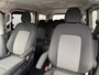Volkswagen e-Transporter Caravelle 32 L1H1 Life 64 kWh Automaat / NIEUW/ Fabrieksgarantie tot 12-2027 / 8 Persoons / Stone Gray / Warmtepomp / Apple Carplay/Android Auto / Licht en zicht-pakket / Keyless entry / draadloze telefoonlader /