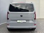 Volkswagen e-Transporter Caravelle 32 L1H1 Life 64 kWh Automaat / NIEUW/ Fabrieksgarantie tot 12-2027 / 8 Persoons / Stone Gray / Warmtepomp / Apple Carplay/Android Auto / Licht en zicht-pakket / Keyless entry / draadloze telefoonlader /
