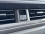 Volkswagen e-Transporter Caravelle 32 L1H1 Life 64 kWh Automaat / NIEUW/ Fabrieksgarantie tot 12-2027 / 8 Persoons / Stone Gray / Warmtepomp / Apple Carplay/Android Auto / Licht en zicht-pakket / Keyless entry / draadloze telefoonlader /