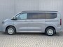 Volkswagen e-Transporter Caravelle 32 L1H1 Life 64 kWh Automaat / NIEUW/ Fabrieksgarantie tot 12-2027 / 8 Persoons / Stone Gray / Warmtepomp / Apple Carplay/Android Auto / Licht en zicht-pakket / Keyless entry / draadloze telefoonlader /