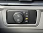 Volkswagen e-Transporter Caravelle 32 L1H1 Life 64 kWh Automaat 8 PERSOONS / garantie tot 12-2027 / WLTP 305 km / Stone Gray / Warmtepomp / Apple Carplay/Android Auto / Licht en zicht-pakket / Keyless entry / draadloze telefoonlader /