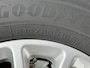 Volkswagen e-Transporter Caravelle 32 L1H1 Life 64 kWh Automaat 8 PERSOONS / garantie tot 12-2027 / WLTP 305 km / Stone Gray / Warmtepomp / Apple Carplay/Android Auto / Licht en zicht-pakket / Keyless entry / draadloze telefoonlader /