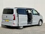 Volkswagen e-Transporter Caravelle 32 L1H1 Life 64 kWh Automaat 8 PERSOONS / garantie tot 12-2027 / WLTP 305 km / Stone Gray / Warmtepomp / Apple Carplay/Android Auto / Licht en zicht-pakket / Keyless entry / draadloze telefoonlader /