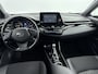 Toyota C-HR 2.0 Hybrid Executive Carplay | LMV 18'' | Stuur Verwarming! | Leder/Stof Bekleding+Stoelverwarming | Automatisch Inparkeren |