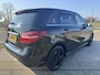 Mercedes-Benz B-klasse 180 Ambition / Automaat / Leder / Stoelverw. / Led / Cruise / Parkeersensoren / NAP /