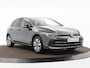 Volkswagen Golf 1.5 eTSI 150pk DSG Goal · Camera · Wegklapbare Trekhaak · Apple/Android Car Play · Stoel&- Stuurverwarming · 16'' Inch ·
