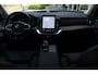 Volvo XC90 T8 Automaat Plug-in hybrid AWD Ultra Dark | Semi elektrische trekhaak | Panoramadak | Premium Audio by Bowers en Wilkins | Luchtvering | Vewarmbare voorstoelen met massagefunctie en ventilatie | Verwarmbare achterbank met geïntregeerde kinderzitjes | Gelaagde Zijruiten