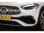 Mercedes-Benz GLA 180 AMG Line | PANORAMADAK | HALF LEDER | STOELVERWARMING | APPLE