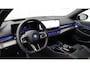 BMW 5-Serie Touring 550e xDrive M-Sport Pro | Bowers & Wilkins | Stoelventilatie | Head-up | Panoramadak | Trekhaak | Carbon